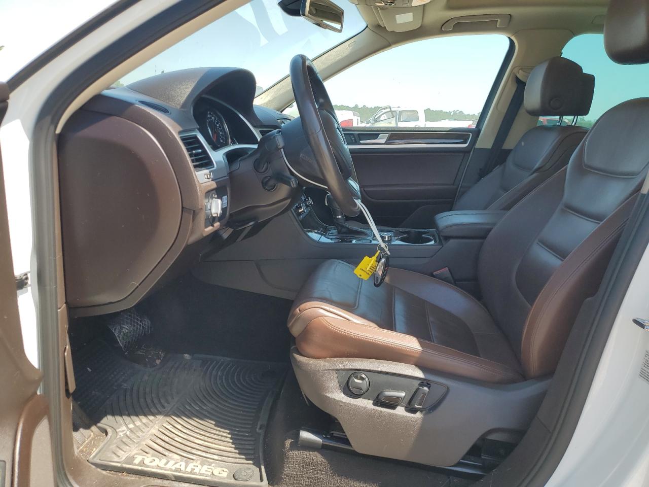 2013 Volkswagen Touareg V6 Tdi VIN: WVGEP9BP9DD003814 Lot: 56339165