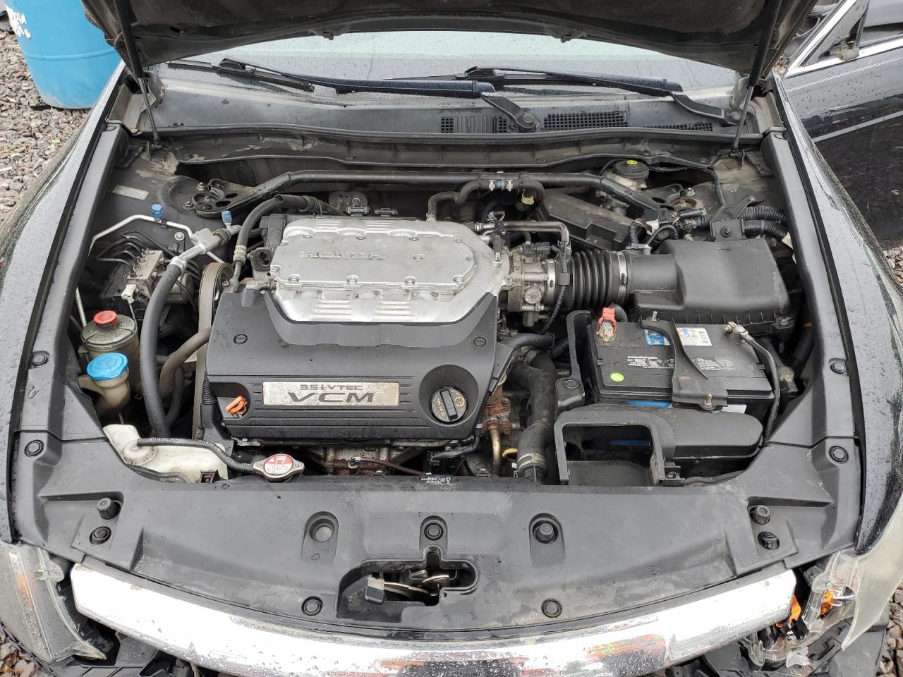 2011 Honda Accord Exl VIN: 1HGCP3F8XBA028815 Lot: 56185345