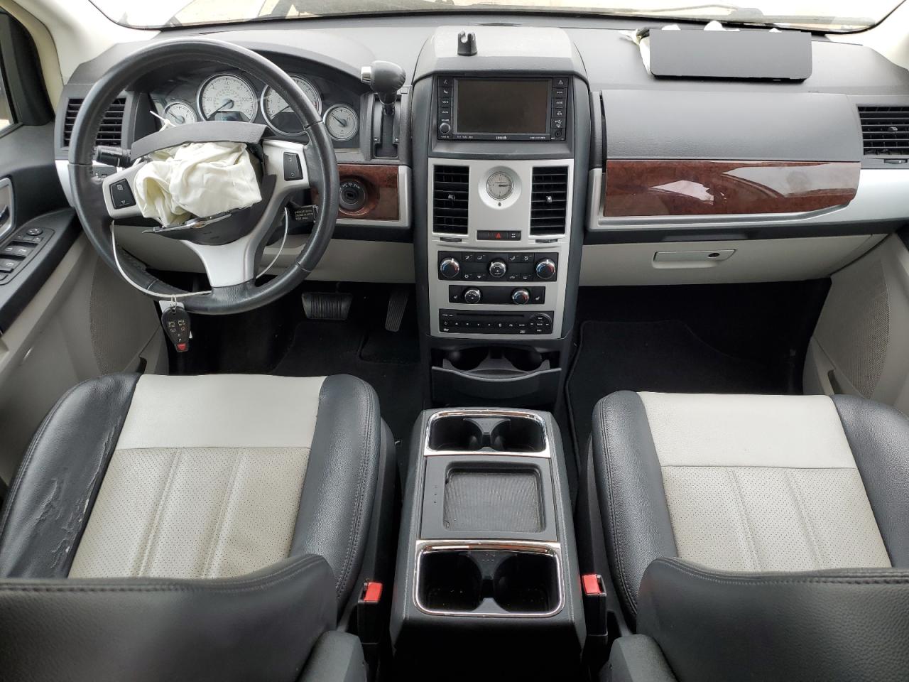 2010 Chrysler Town & Country Touring Plus VIN: 2A4RR8D19AR361291 Lot: 57585805