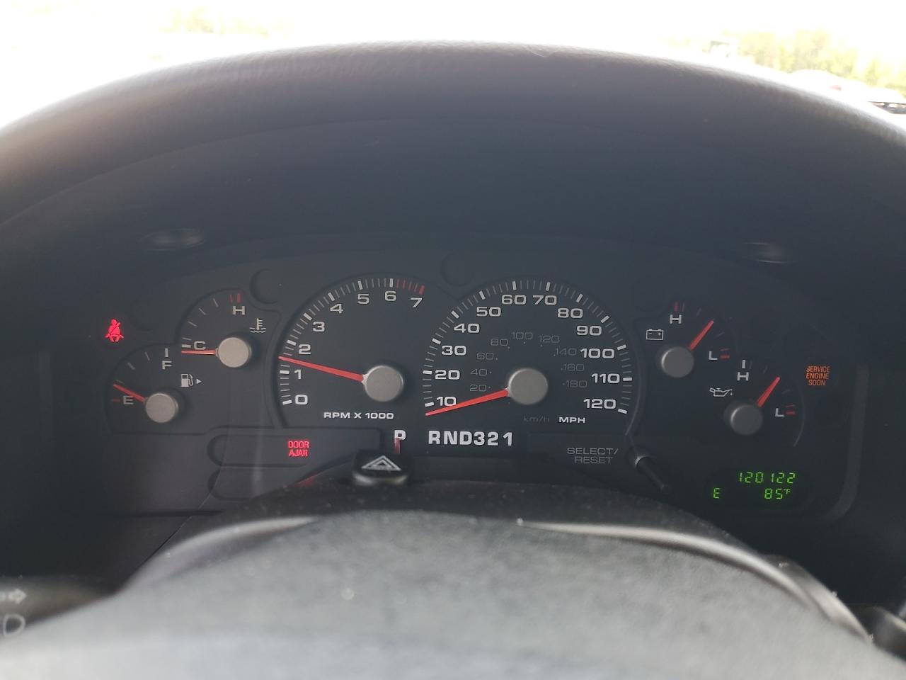 2004 Ford Explorer Xlt VIN: 1FMZU63K54UB01217 Lot: 58248845