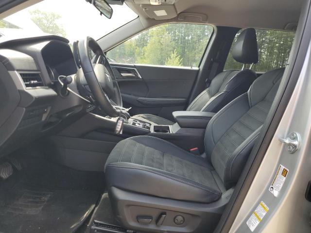  MITSUBISHI OUTLANDER 2024 Srebrny