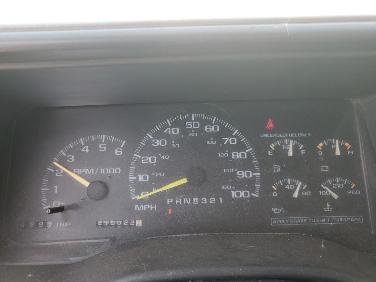 2000 Chevrolet Gmt-400 C3500 VIN: 1GBGC34R8YF477613 Lot: 57081275