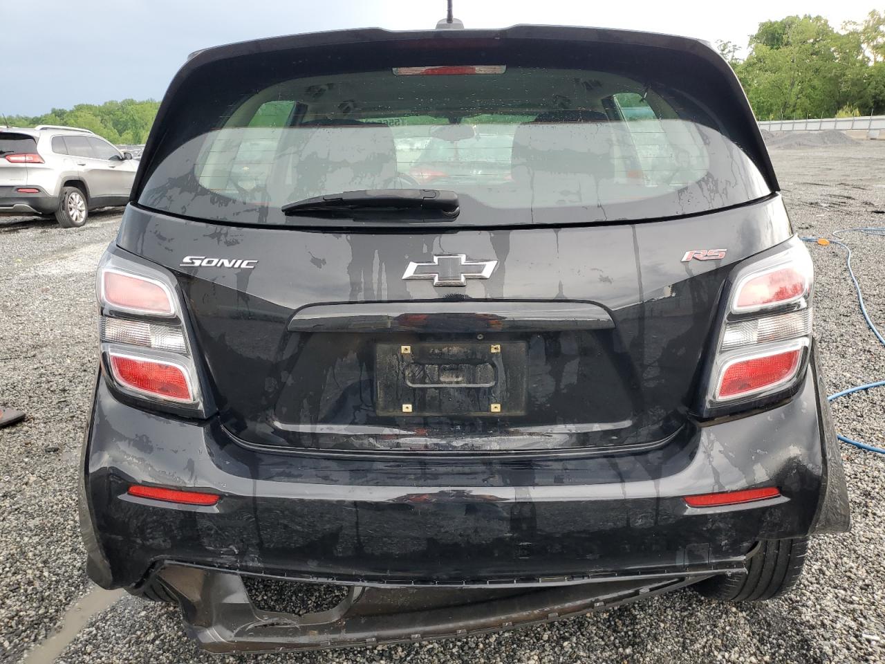 2020 Chevrolet Sonic Lt VIN: 1G1JD6SB5L4137709 Lot: 55651925