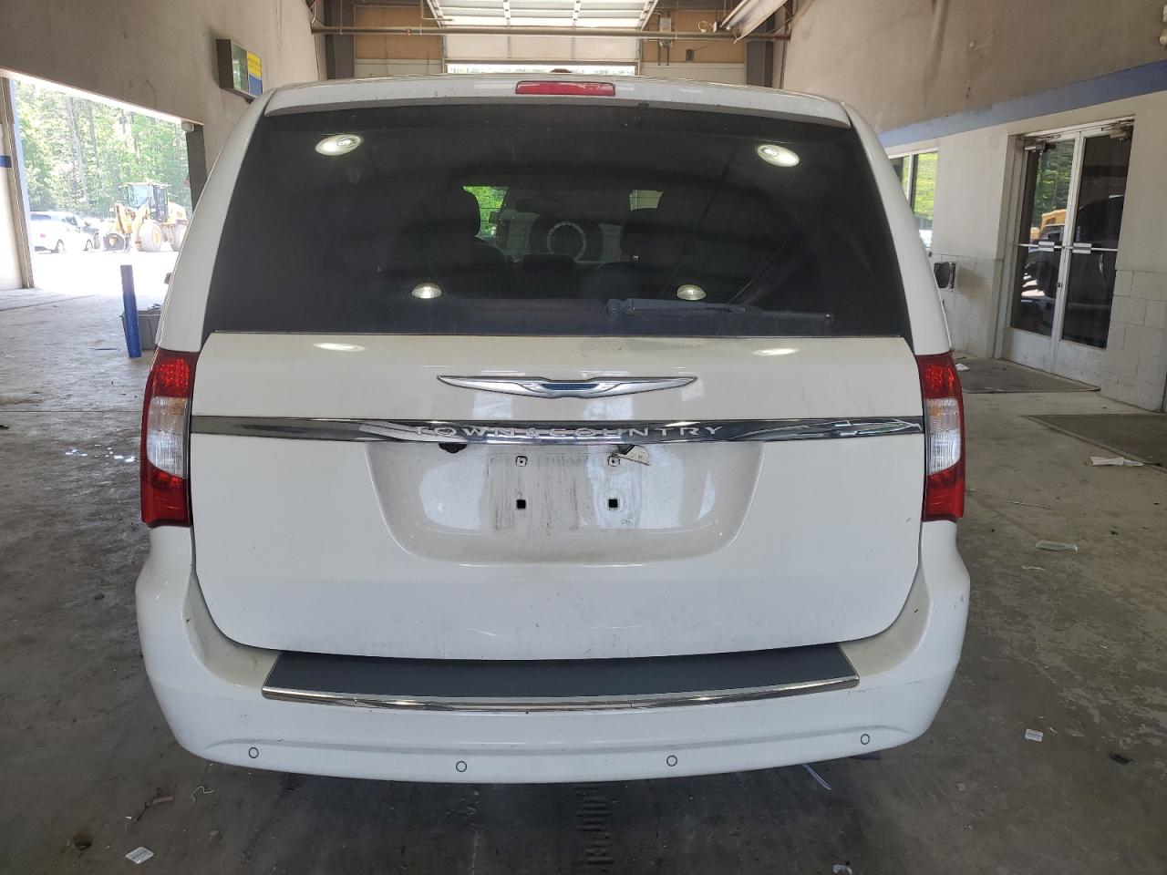 2011 Chrysler Town & Country Touring L VIN: 2A4RR8DG4BR759496 Lot: 57449885