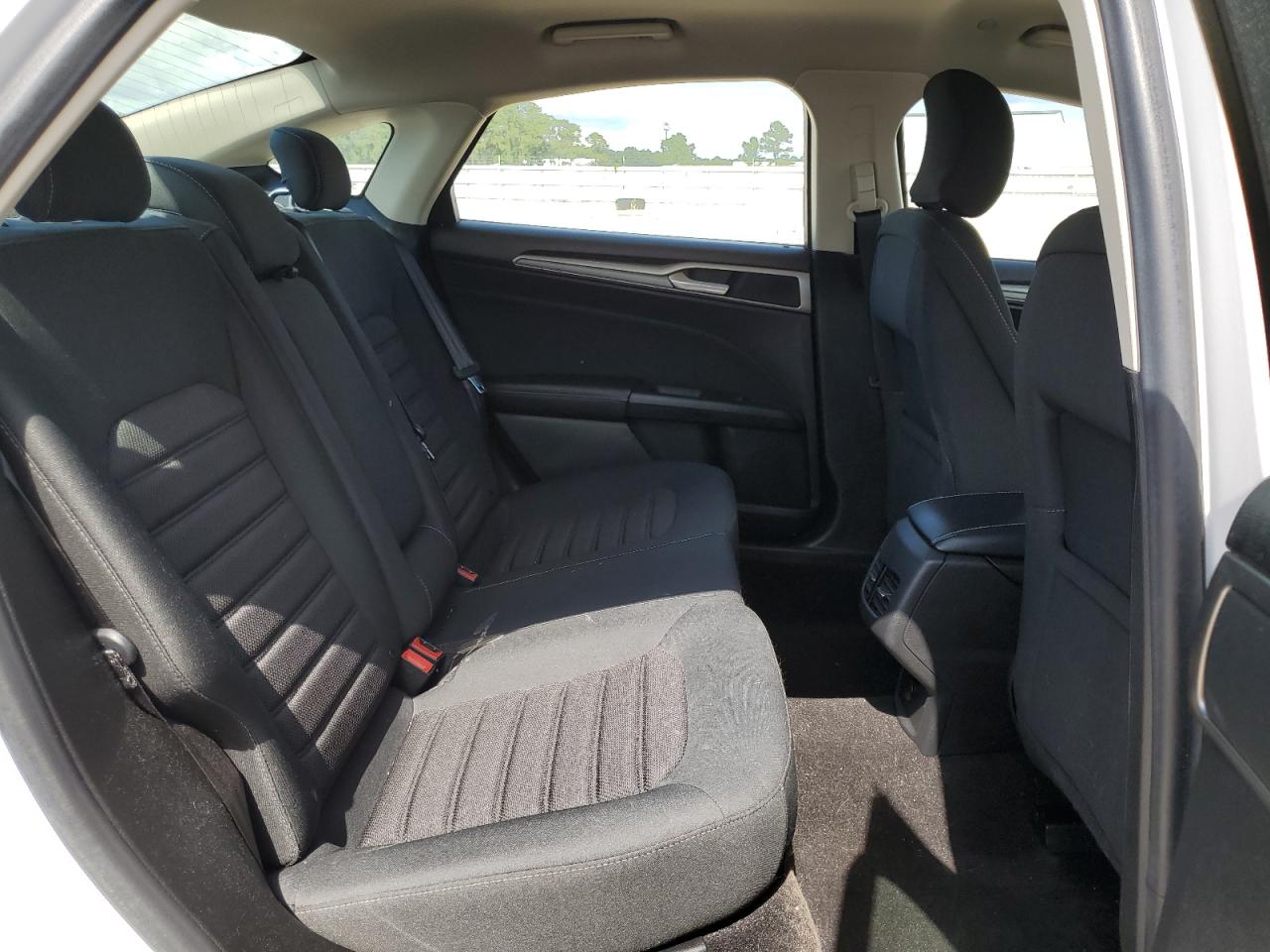 2019 Ford Fusion Se VIN: 3FA6P0LU4KR184064 Lot: 54043725