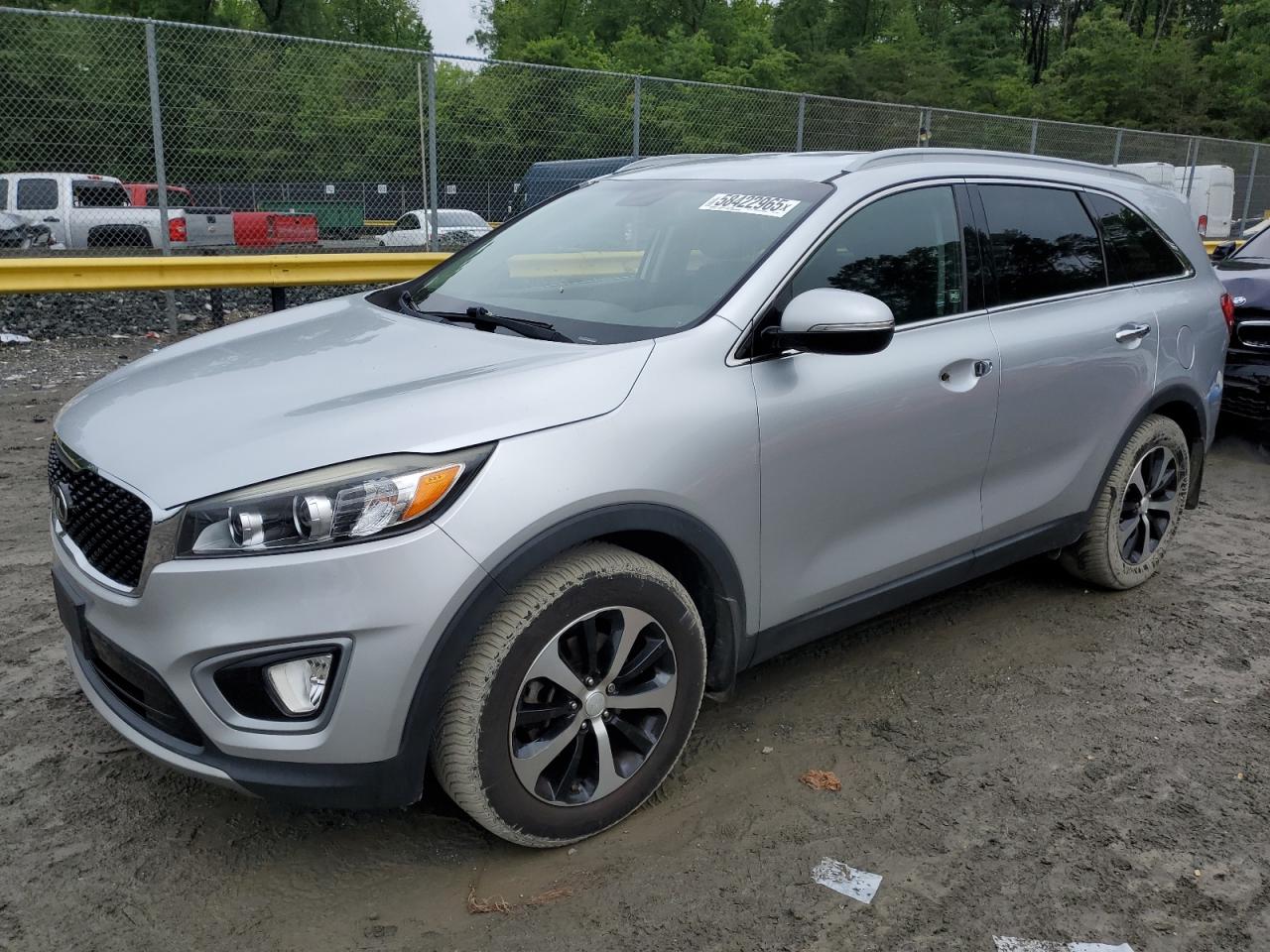Waldorf, MD에서 판매 중인 2016 Kia Sorento Ex - Vandalism