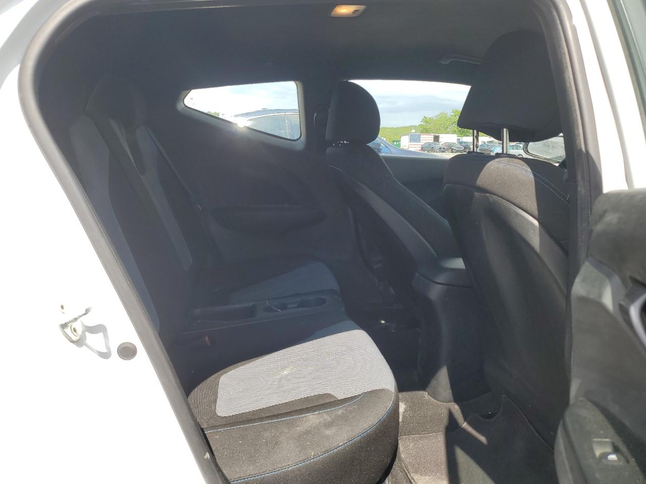 2019 Hyundai Veloster Base VIN: KMHTG6AF3KU006400 Lot: 55974115