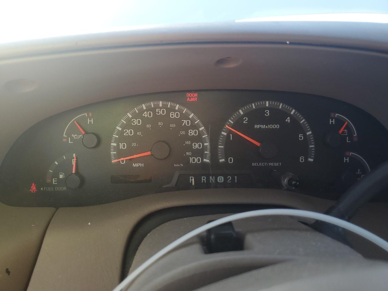 2000 Ford Expedition Eddie Bauer VIN: 1FMRU1760YLB37442 Lot: 56317785
