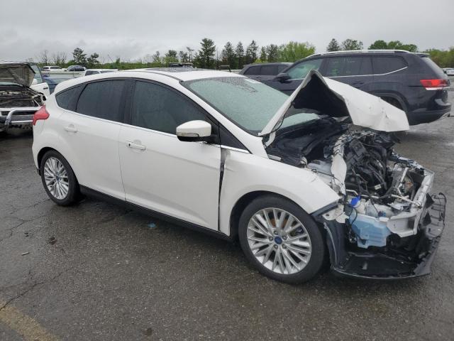  FORD FOCUS 2017 Biały