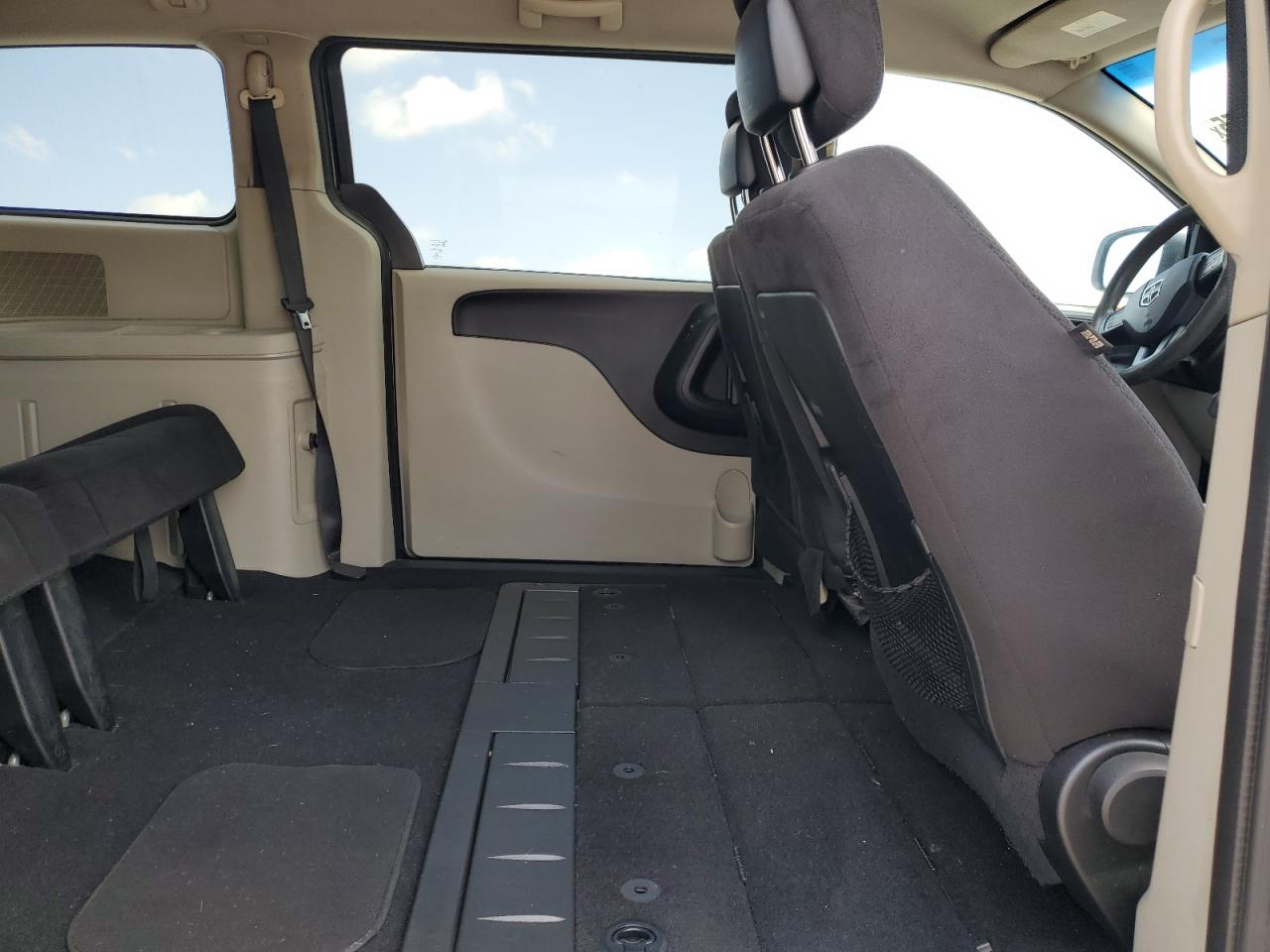 2014 Dodge Grand Caravan Sxt VIN: 2C4RDGCG2ER213154 Lot: 56406755