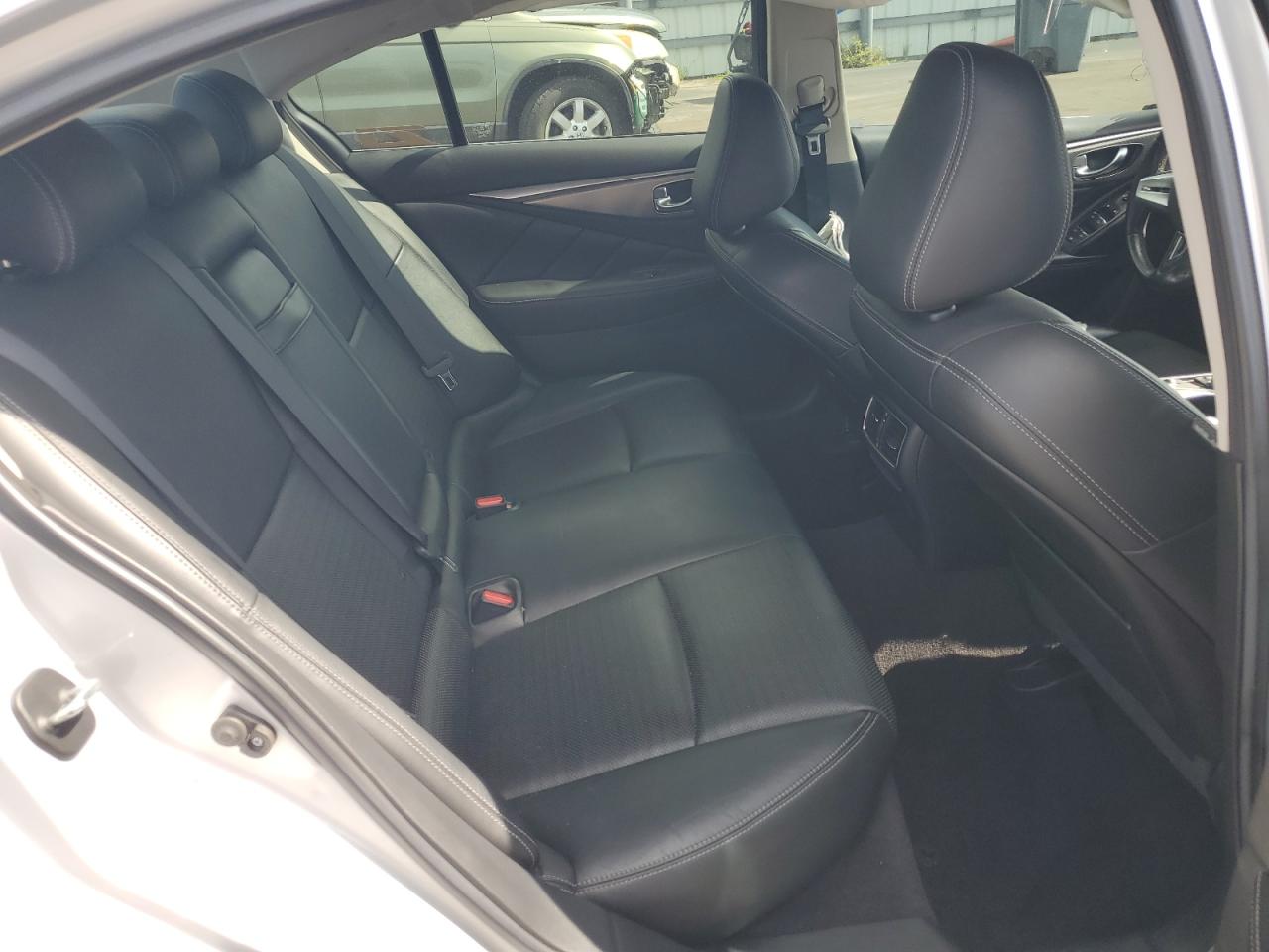 JN1EV7AP9JM355161 2018 Infiniti Q50 Luxe