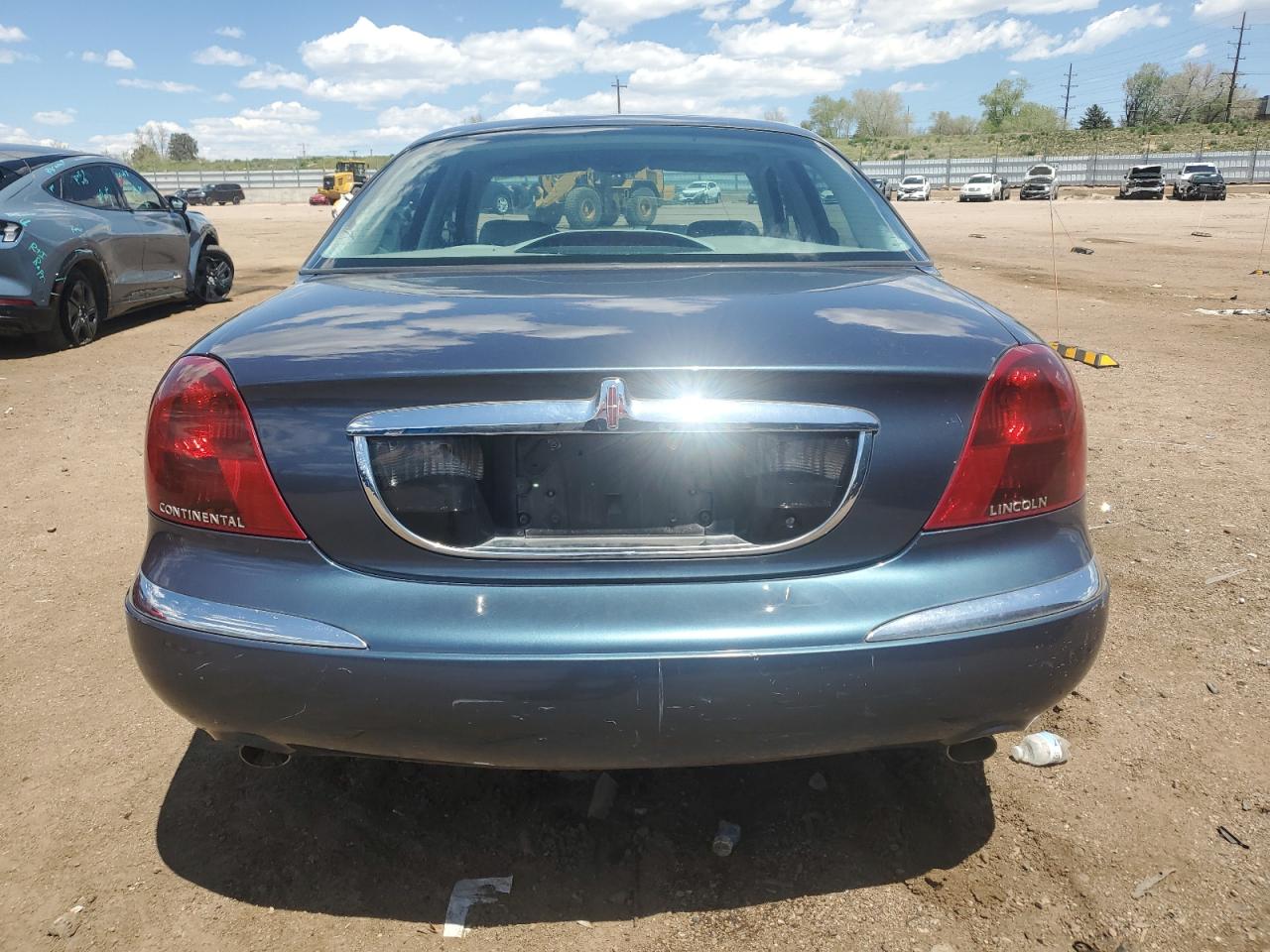 1998 Lincoln Continental VIN: 1LNFM97V2WY714576 Lot: 56664605
