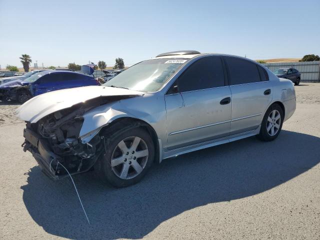 2003 Nissan Altima Base