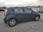 2015 Chevrolet Sonic Lt продається в Earlington, KY - Hail