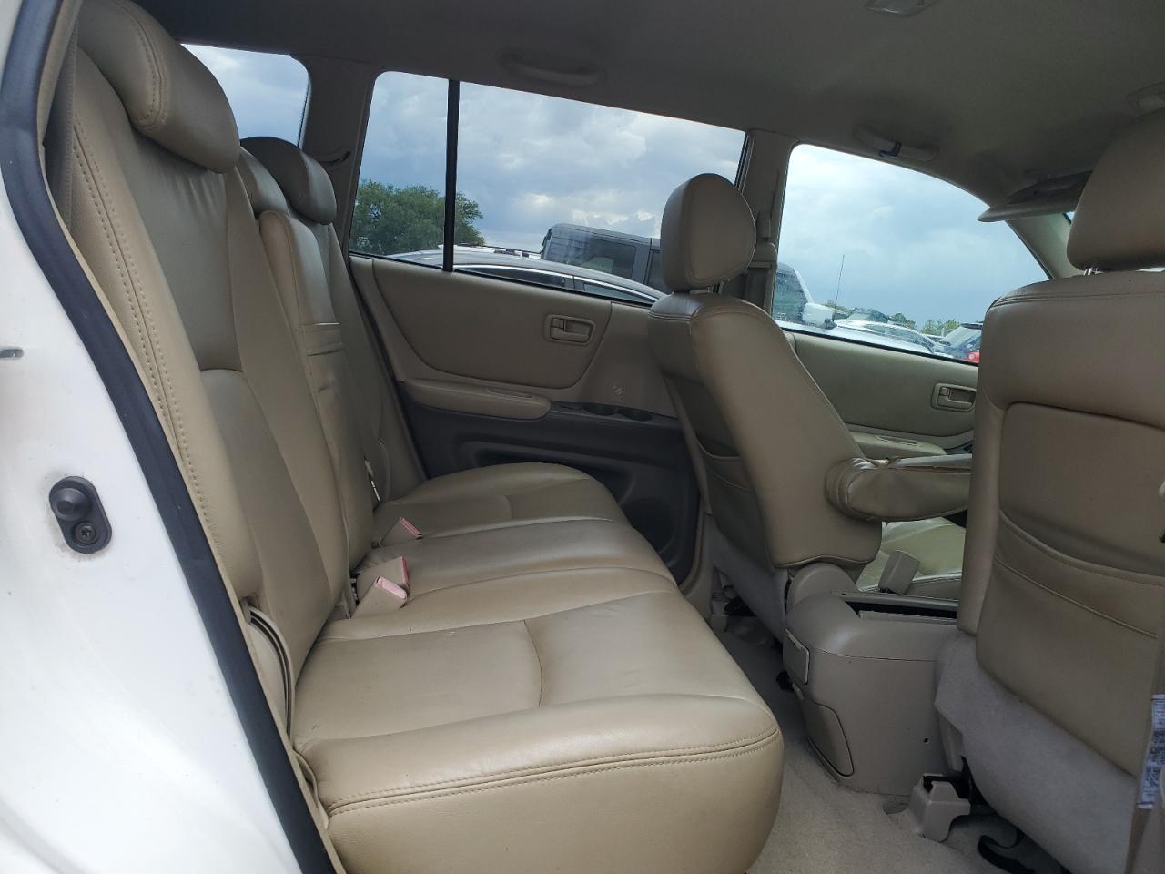 2004 Toyota Highlander Base VIN: JTEDP21A840034575 Lot: 56683275