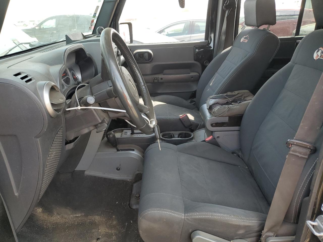 2010 Jeep Wrangler Unlimited Sport VIN: 1J4BA3H16AL225389 Lot: 57000925
