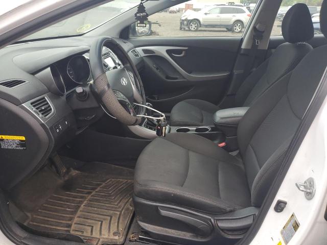  HYUNDAI ELANTRA 2015 Белый
