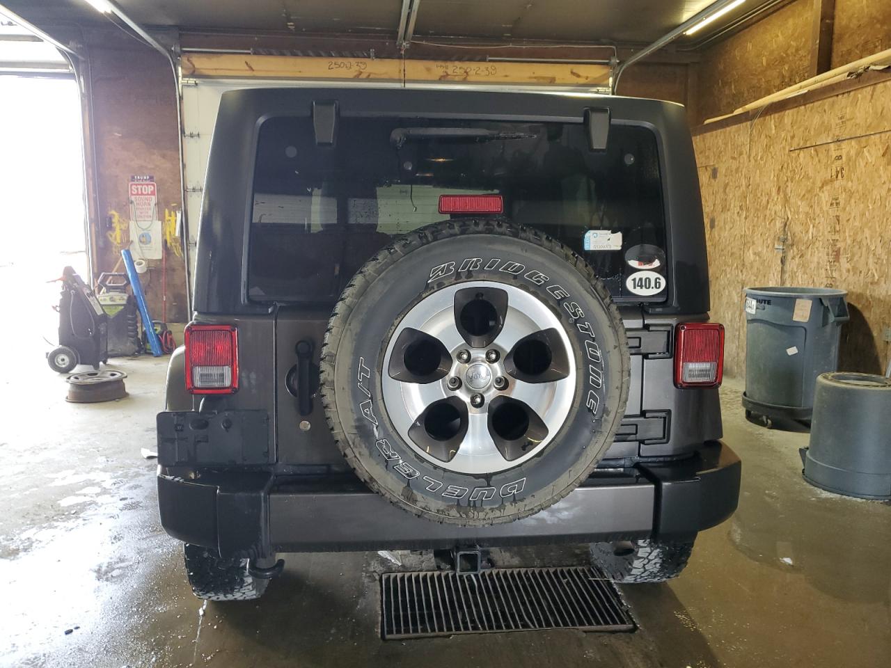 2017 Jeep Wrangler Unlimited Sahara VIN: 1C4BJWEG8HL563774 Lot: 54137185
