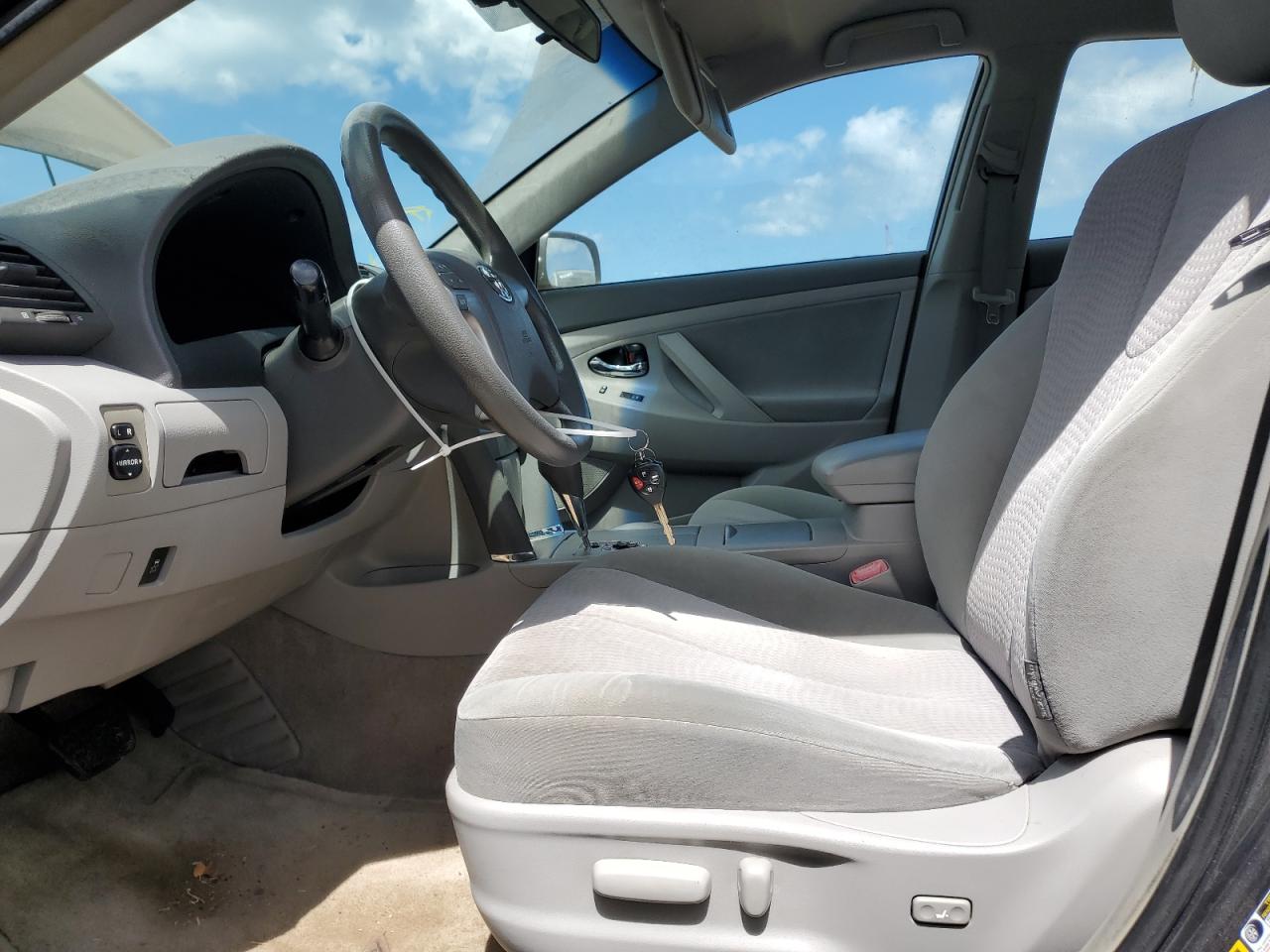 2010 Toyota Camry Base VIN: 4T1BF3EK9AU032888 Lot: 58638405