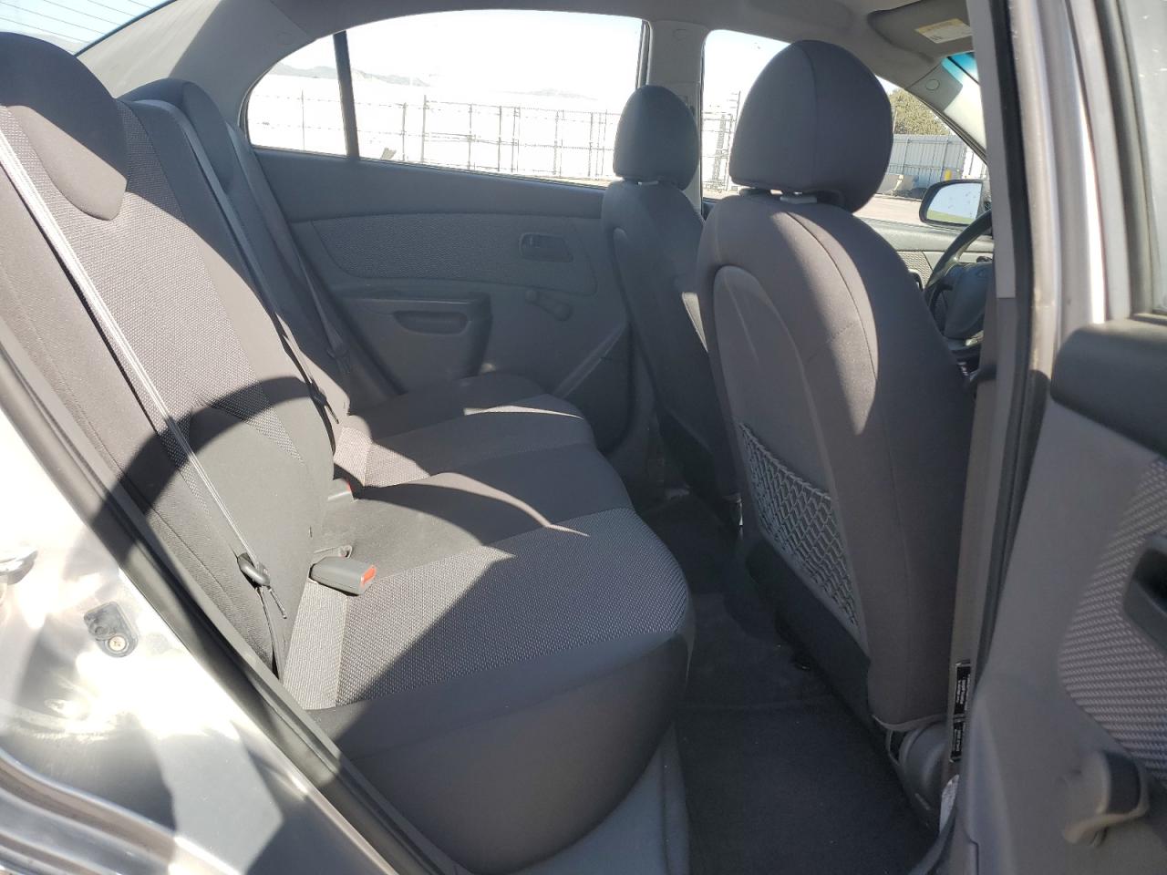 2009 Kia Rio Base VIN: KNADE223396578011 Lot: 56980575