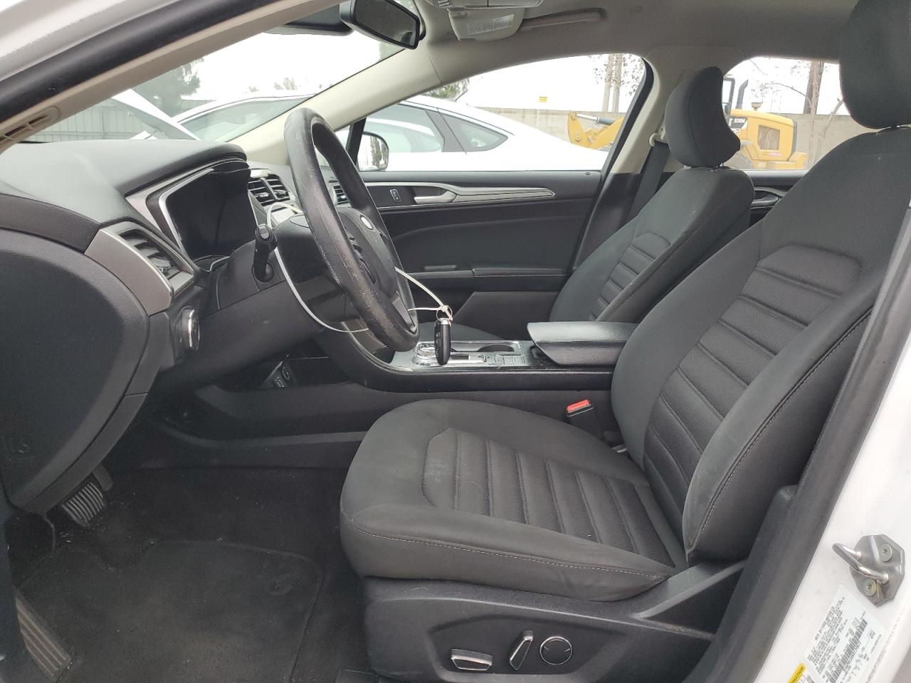 2019 Ford Fusion Se VIN: 3FA6P0LUXKR124872 Lot: 54042605