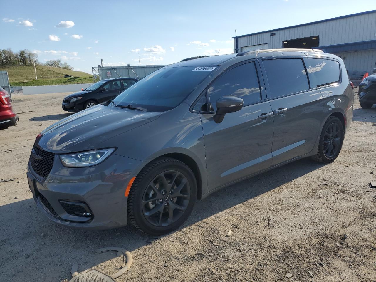 Mcfarland, WI에서 판매 중인 2023 Chrysler Pacifica Touring L - Hail