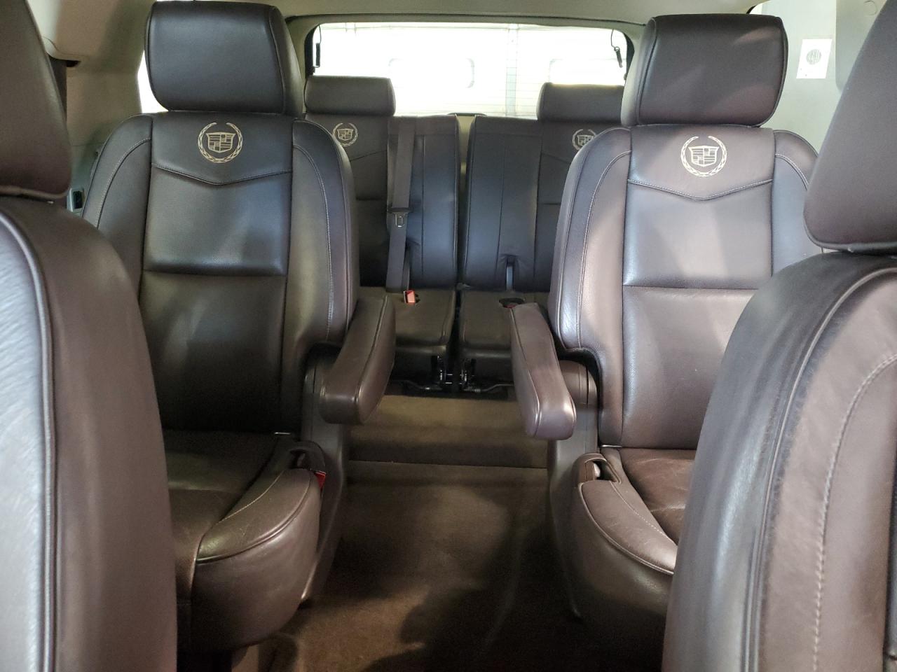 2011 Cadillac Escalade Platinum VIN: 1GYS4DEF6BR193040 Lot: 56910155