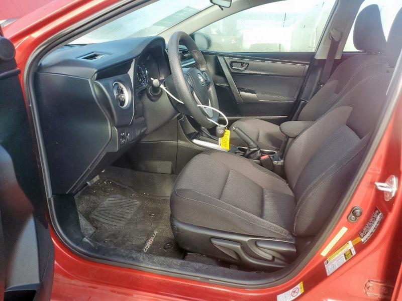  TOYOTA COROLLA 2017 Красный