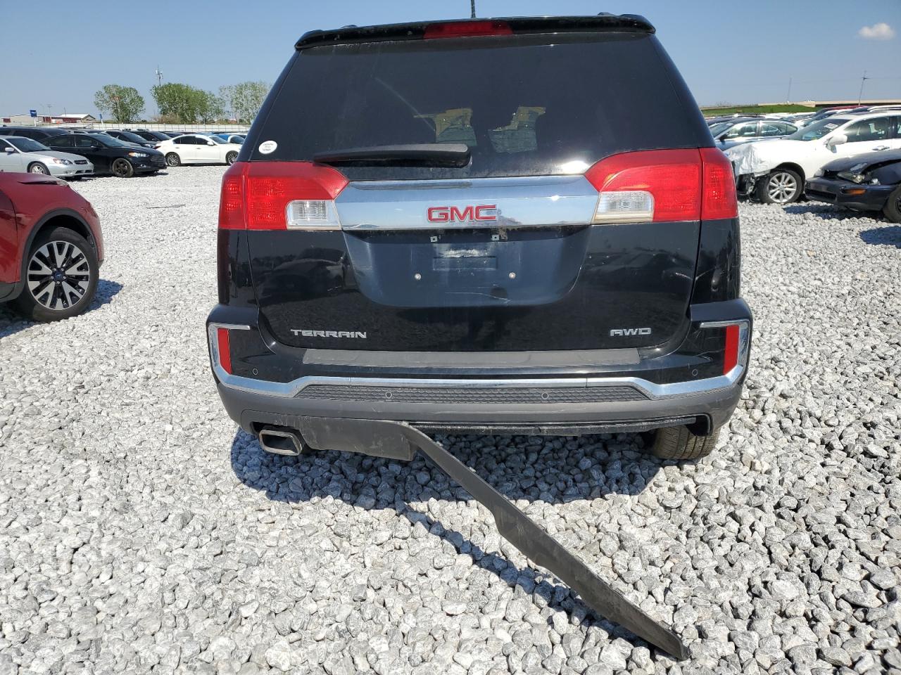2017 GMC Terrain - Image 6