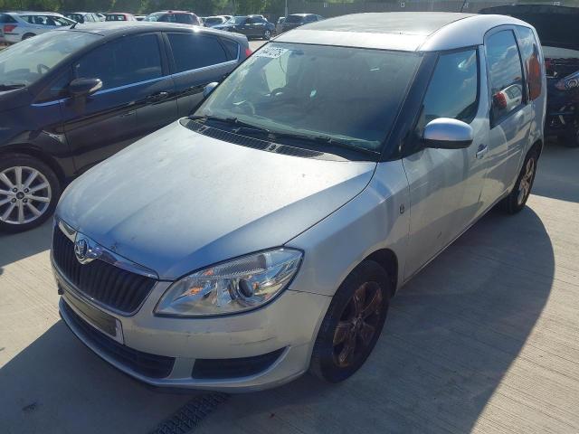 SKODA ROOMSTER S 2014