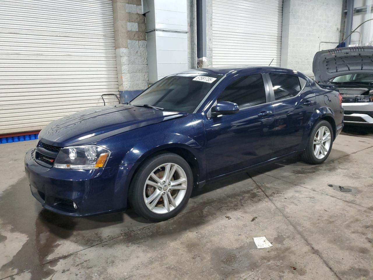 2013 Dodge Avenger Sxt продається в Ham Lake, MN - Front End