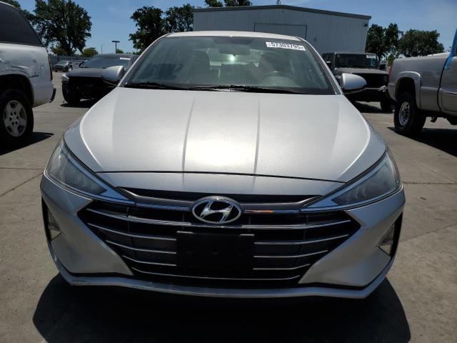  HYUNDAI ELANTRA 2019 Серебристый
