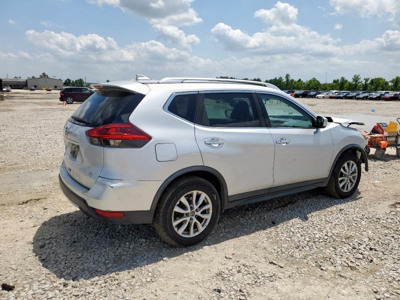  NISSAN ROGUE 2018 Серебристый