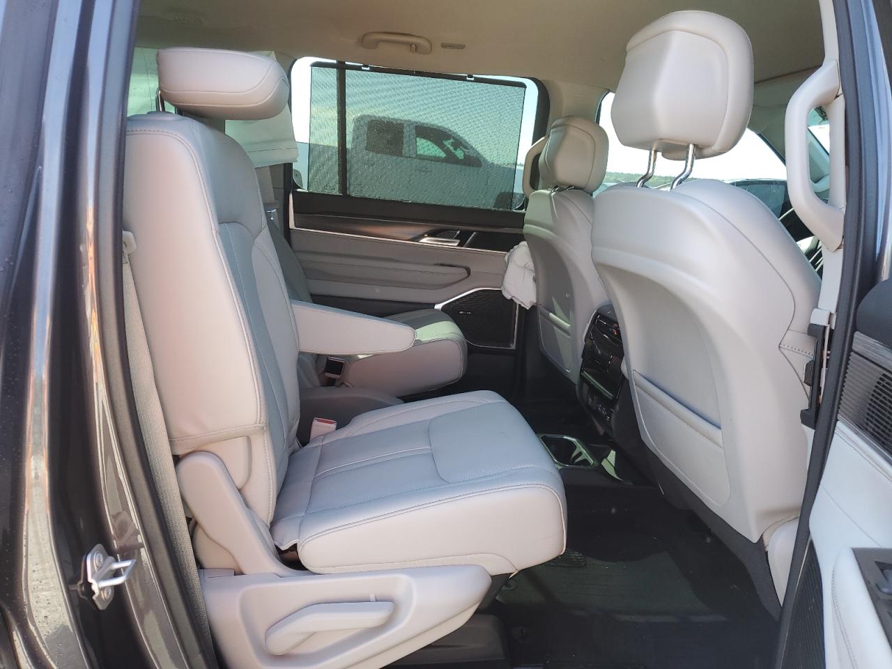 2024 Jeep Wagoneer Series Ii VIN: 1C4SJUBPXRS105007 Lot: 55486705