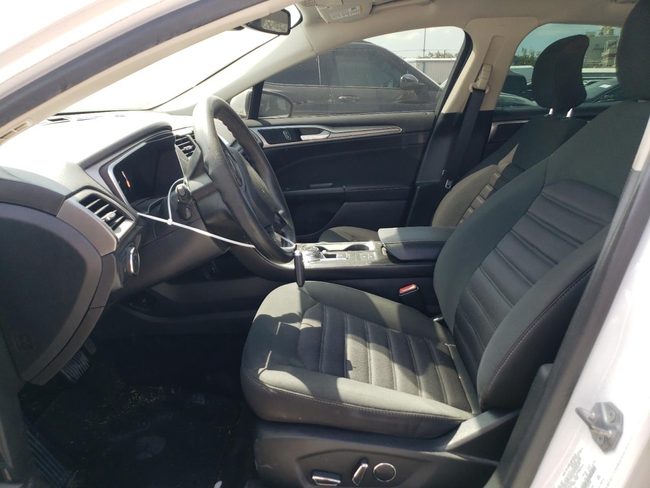 2019 Ford Fusion Se VIN: 3FA6P0LU8KR124918 Lot: 54033135