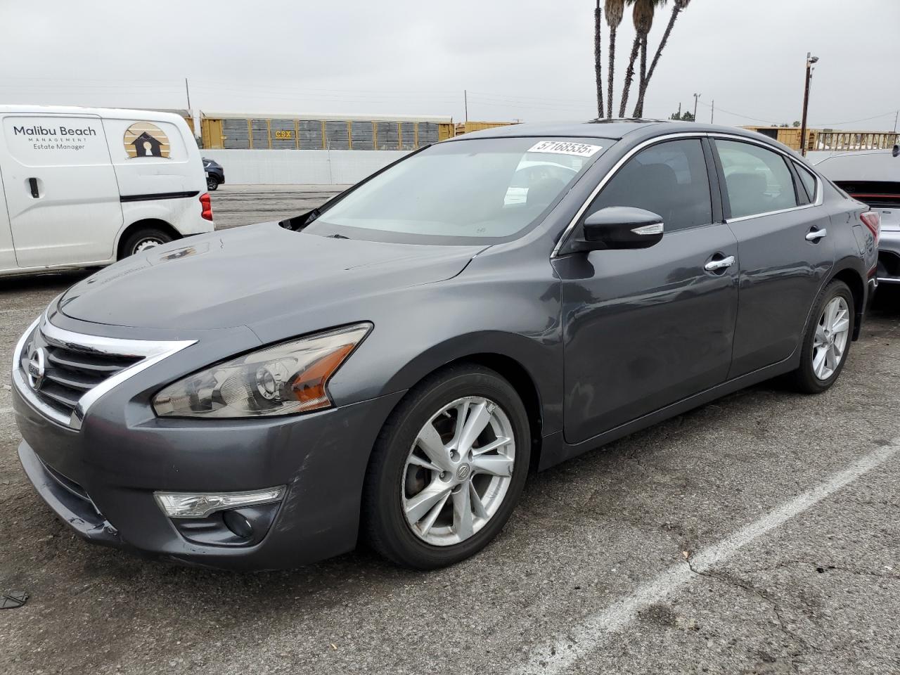 2013 Nissan Altima 2.5 იყიდება Van Nuys-ში, CA - Minor Dent/Scratches