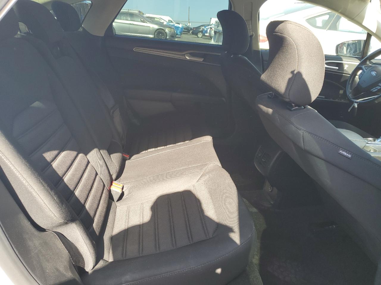 2019 Ford Fusion Se VIN: 3FA6P0LU8KR263950 Lot: 54025575