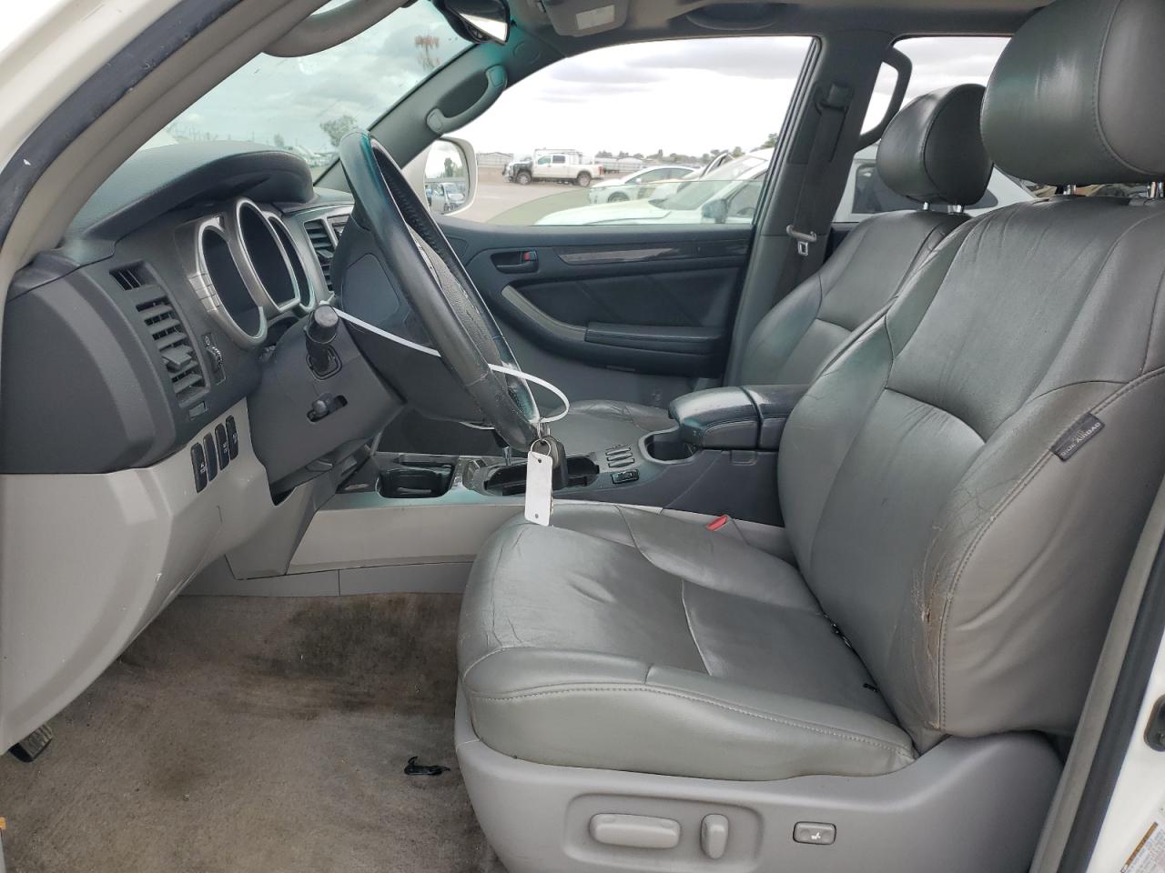 2005 Toyota 4Runner Limited VIN: JTEZU17R450060274 Lot: 56590635