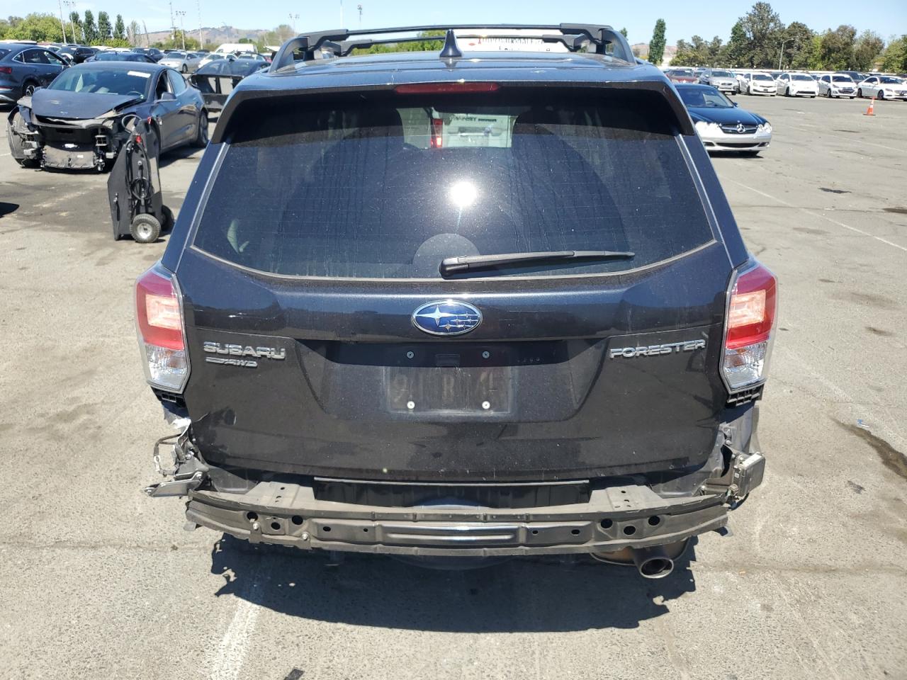 2018 Subaru Forester 2.5I Touring VIN: JF2SJAWCXJH481697 Lot: 56571265