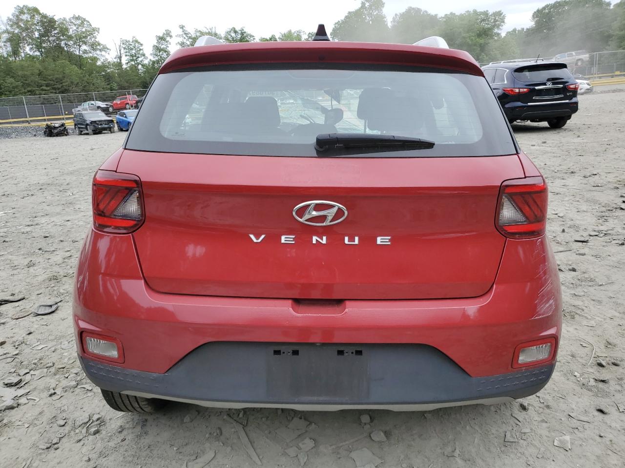 2022 Hyundai Venue Sel VIN: KMHRC8A32NU142870 Lot: 56768975