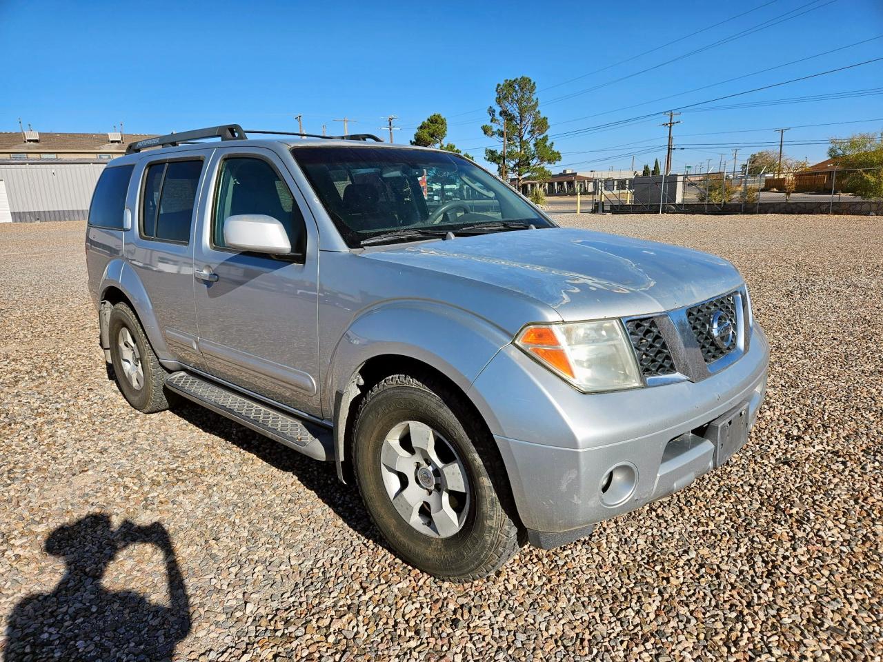 Anthony, TX에서 판매 중인 2006 Nissan Pathfinder Le - Minor Dent/Scratches