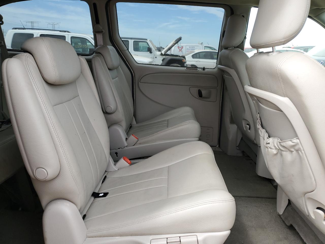 2005 Dodge Grand Caravan Sxt VIN: 2D4GP44L95R443155 Lot: 56645155