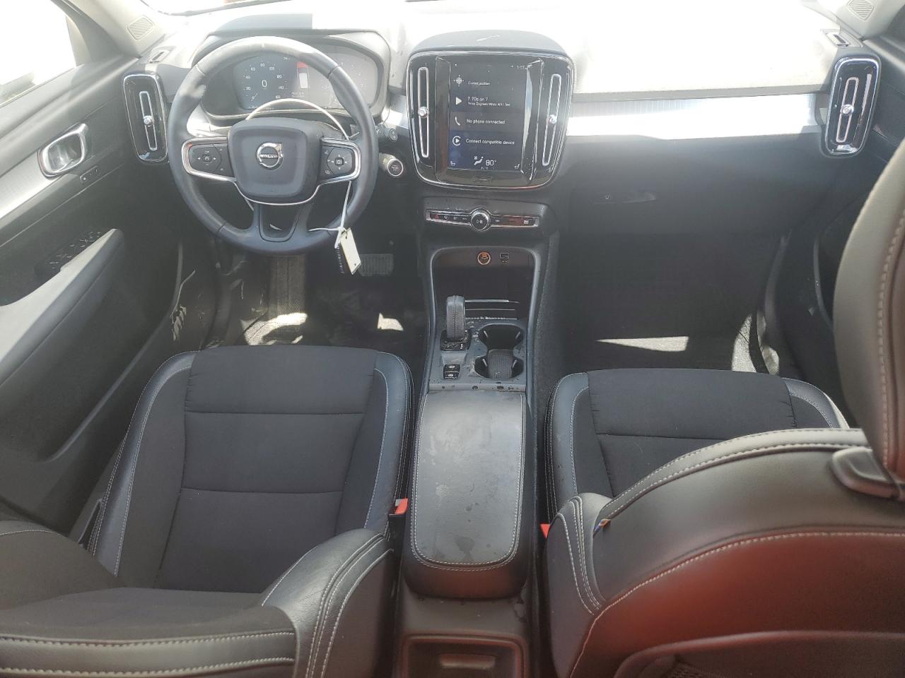 2020 Volvo Xc40 T5 Momentum VIN: YV4162UK4L2200427 Lot: 57842385