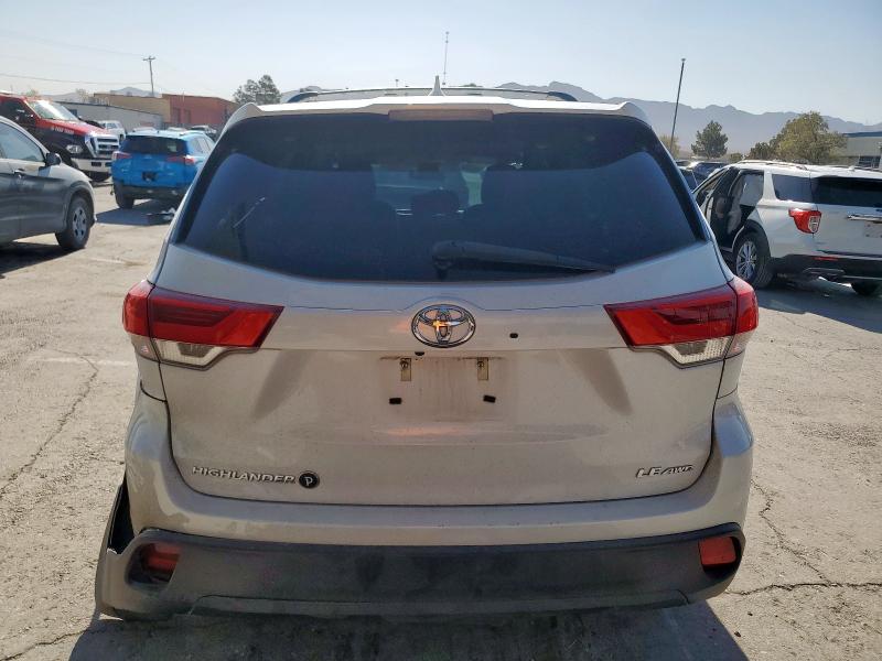  TOYOTA HIGHLANDER 2019 Белы