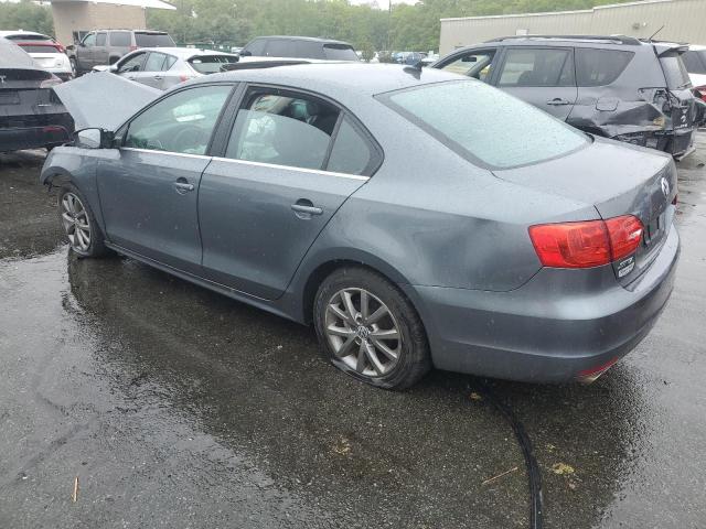 Sedans VOLKSWAGEN JETTA 2013 Szary