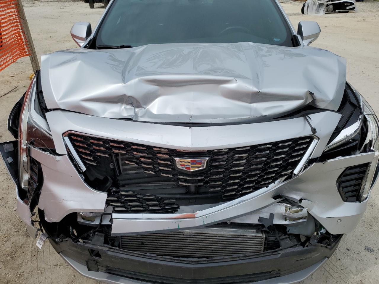 2019 Cadillac Xt4 Premium Luxury VIN: 1GYFZCR44KF195554 Lot: 55728095
