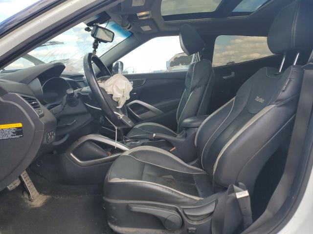  HYUNDAI VELOSTER 2015 Белый