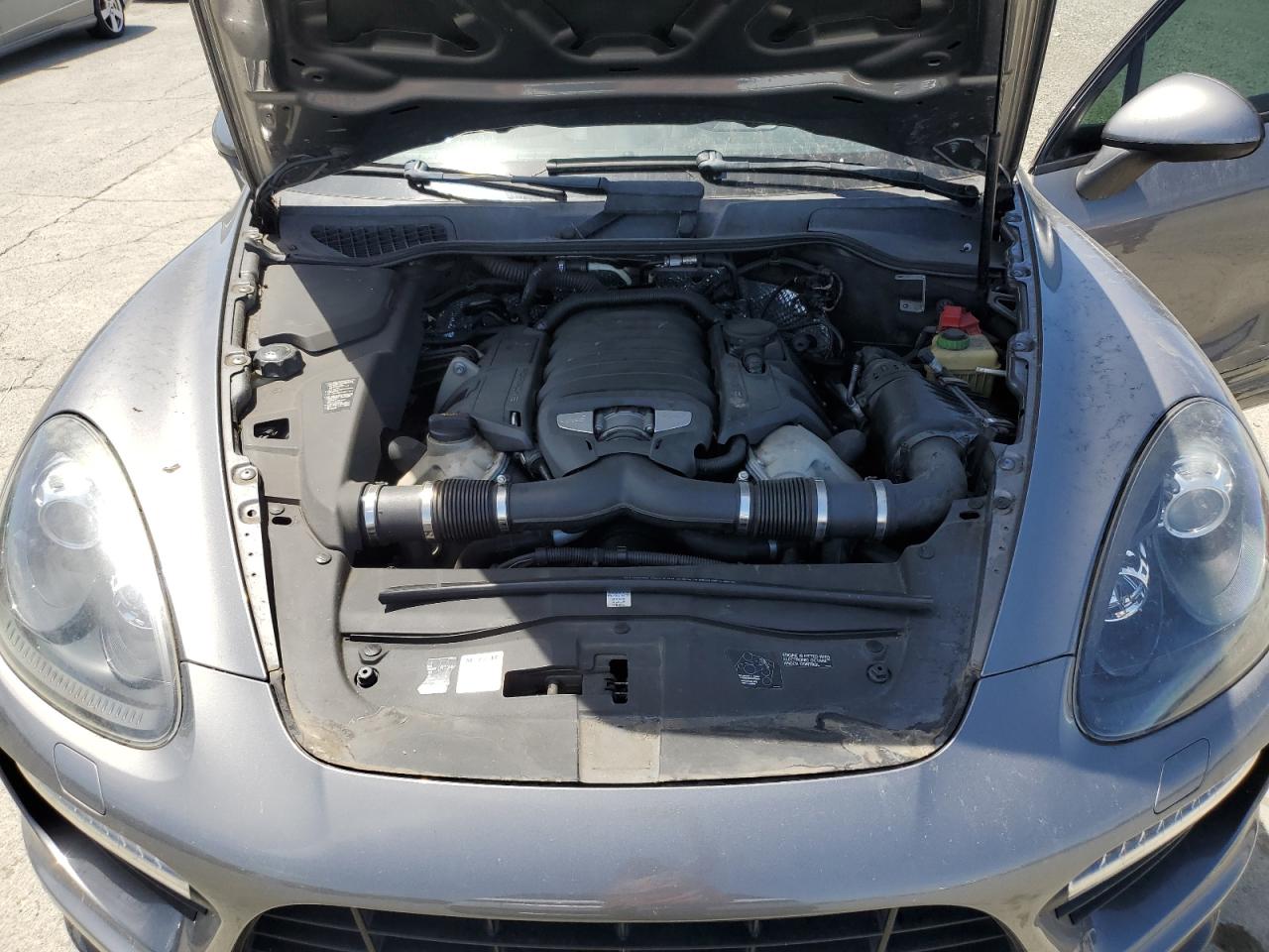 2013 Porsche Cayenne Gts VIN: WP1AD2A27DLA75169 Lot: 56705735