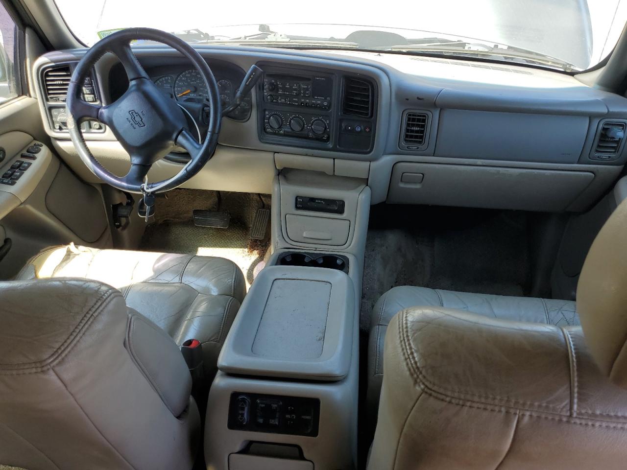 2001 Chevrolet Suburban K1500 VIN: 3GNFK16T01G108599 Lot: 56253375