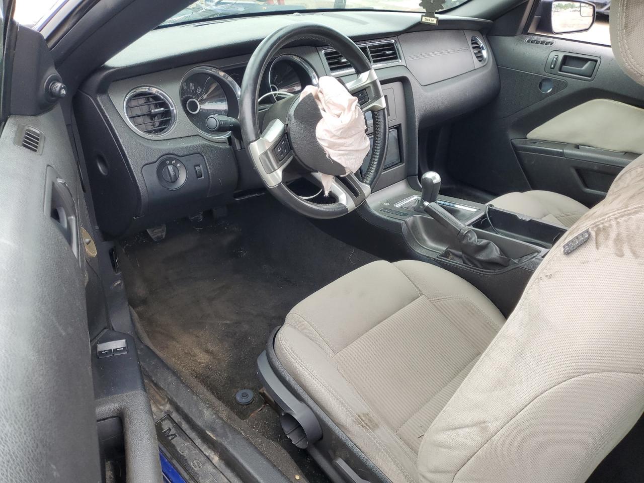 2013 Ford Mustang VIN: 1ZVBP8AM1D5215834 Lot: 56864785